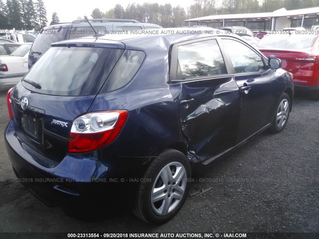 2T1KU4EE3AC472385 - 2010 TOYOTA COROLLA MATRIX  BLUE photo 4