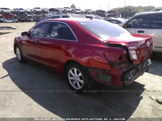 4T1BF3EKXBU634250 - 2011 TOYOTA CAMRY SE/LE/XLE RED photo 3