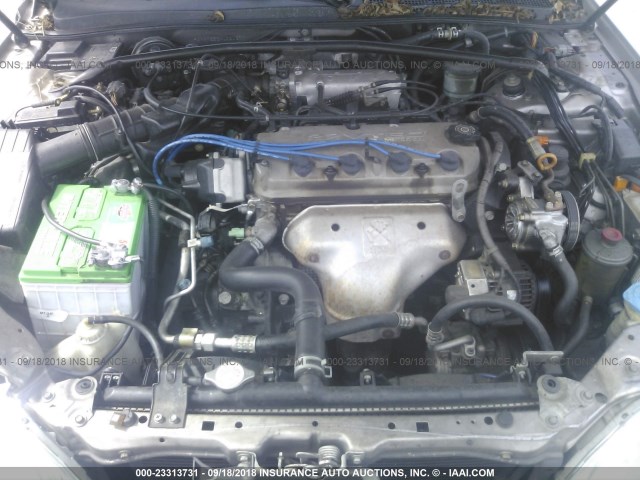 19UYA1252VL020577 - 1997 ACURA 2.2CL Күміс фото 10