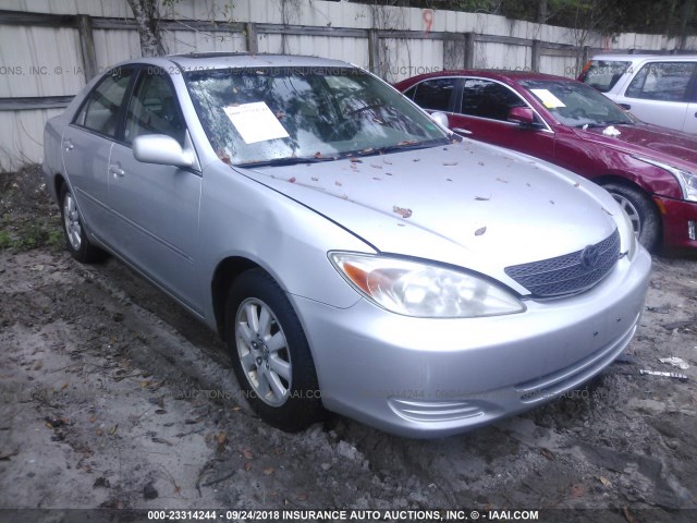 4T1BE32K02U625886 - 2002 TOYOTA CAMRY LE/XLE/SE Gümüş foto 1