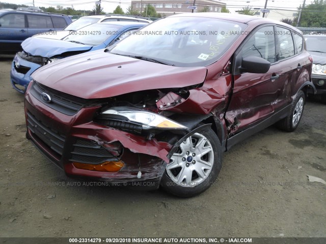 1FMCU0F71EUB31164 - 2014 FORD ESCAPE S RED photo 2