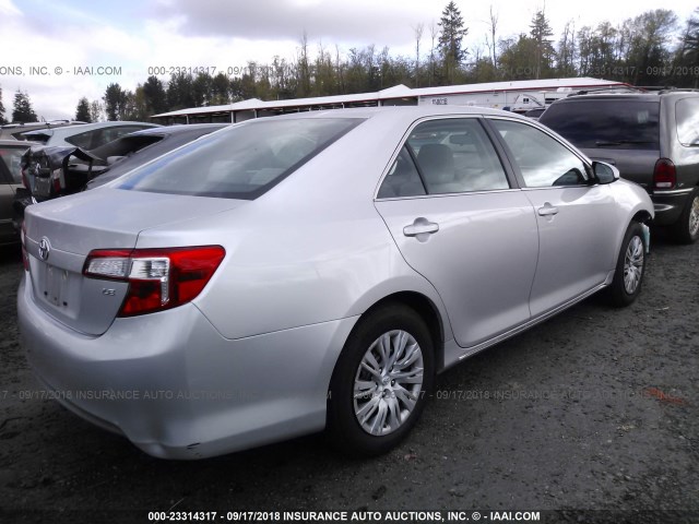 4T1BF1FK4CU086458 - 2012 TOYOTA CAMRY SE/LE/XLE 银色 照片 4