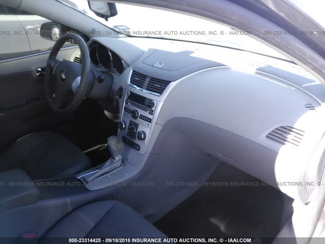 1G1ZA5E0XA4125617 - 2010 CHEVROLET MALIBU LS 灰色 照片 5