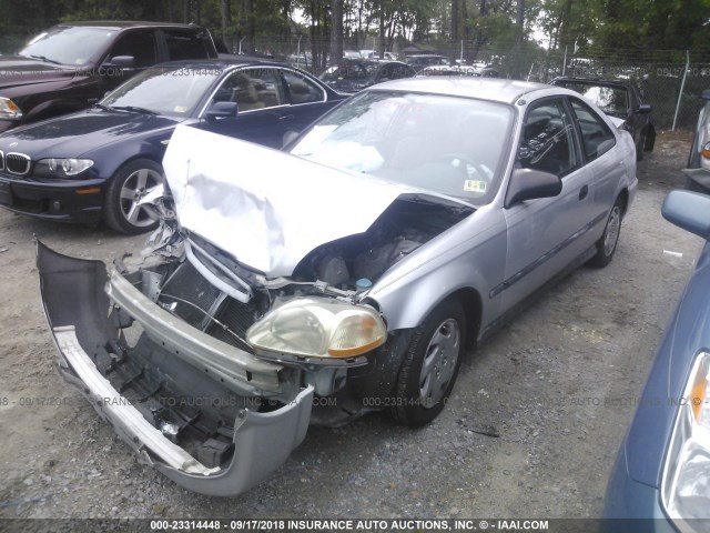 1HGEJ6126VL123640 - 1997 HONDA CIVIC DX SILVER photo 2