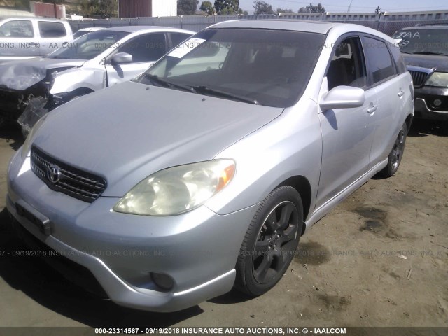 2T1KR32E67C631263 - 2007 TOYOTA COROLLA MATRIX XR GRAY photo 2
