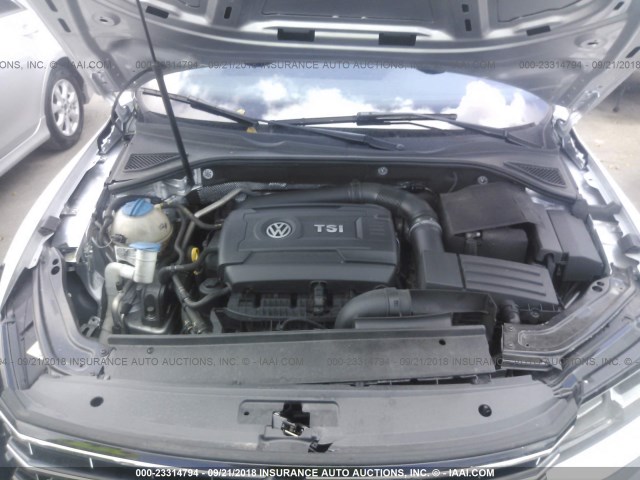 1VWDT7A33HC063773 - 2017 VOLKSWAGEN PASSAT R-LINE Gümüş foto 10
