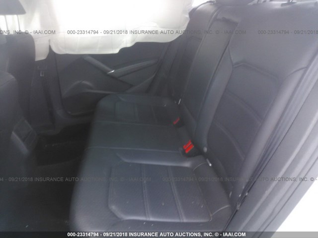 1VWDT7A33HC063773 - 2017 VOLKSWAGEN PASSAT R-LINE Gümüş foto 8
