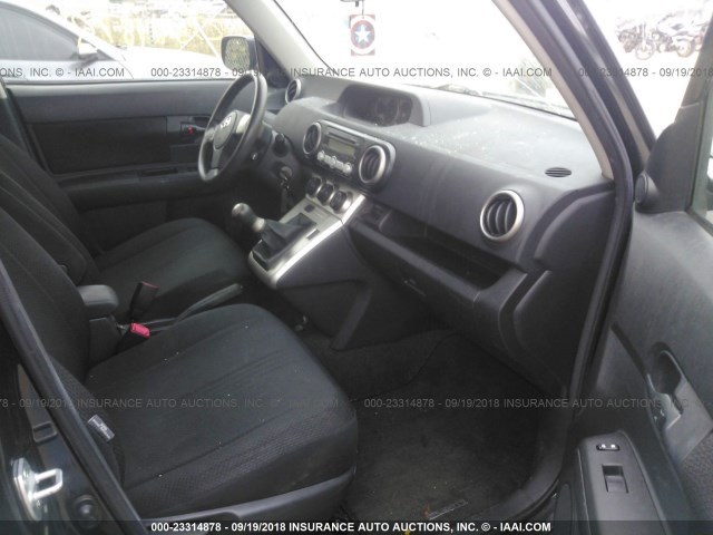 JTLKE50E581029085 - 2008 TOYOTA SCION XB Negro foto 5