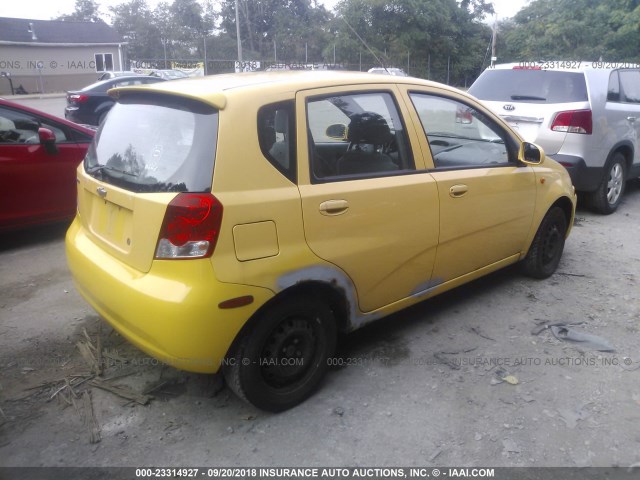 KL1TD626X4B219748 - 2004 CHEVROLET AVEO YELLOW photo 4