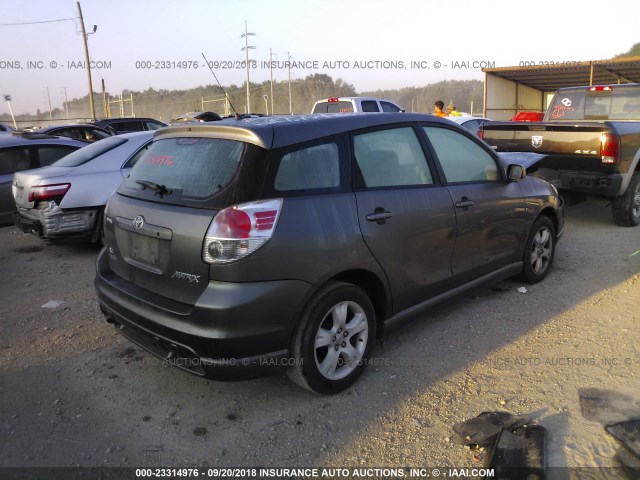 2T1KR32E25C418890 - 2005 TOYOTA COROLLA MATRIX XR GRAY photo 4