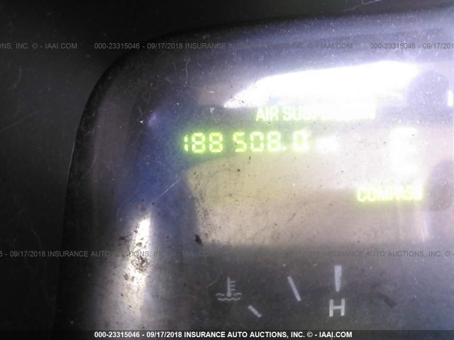 1LNHM81W21Y707057 - 2001 LINCOLN TOWN CAR EXECUTIVE SILVER photo 7