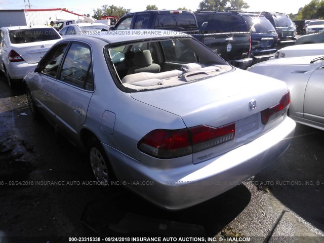 1HGCF86691A035526 - 2001 HONDA ACCORD VALUE SILVER photo 3