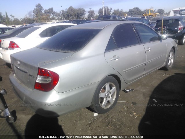 4T1BE32K74U822038 - 2004 TOYOTA CAMRY LE/XLE/SE Күміс фото 4