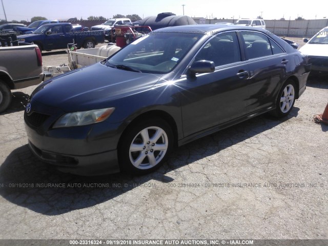 4T1BE46K77U136182 - 2007 TOYOTA CAMRY CE/LE/XLE/SE GRAY photo 2