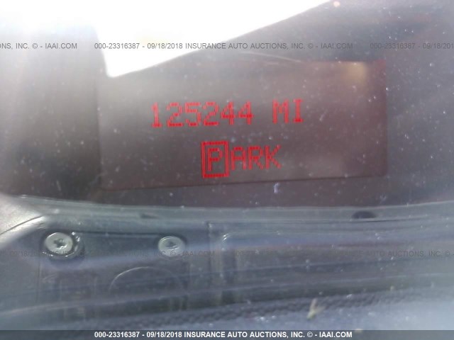 2G2WP552761289117 - 2006 PONTIAC GRAND PRIX Білий фото 7