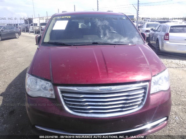 2C4RC1BG4ER420310 - 2014 CHRYSLER TOWN & COUNTRY TOURING წითელი ფოტო 6