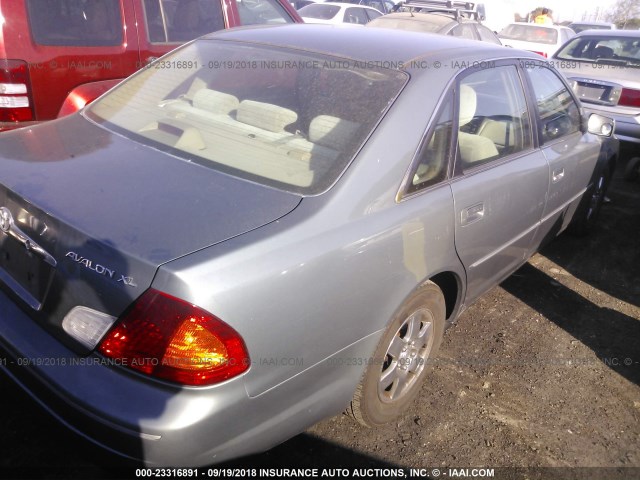 4T1BF28B61U125695 - 2001 TOYOTA AVALON XL/XLS SILVER photo 4