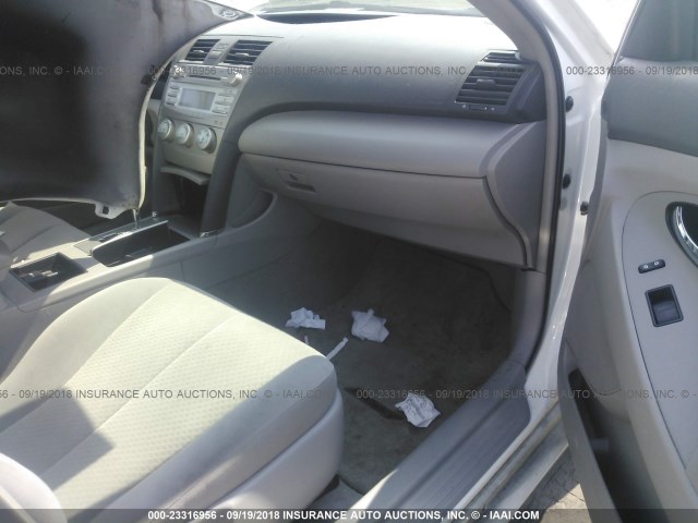 4T1BE46KX9U819464 - 2009 TOYOTA CAMRY SE/LE/XLE 白色 照片 5