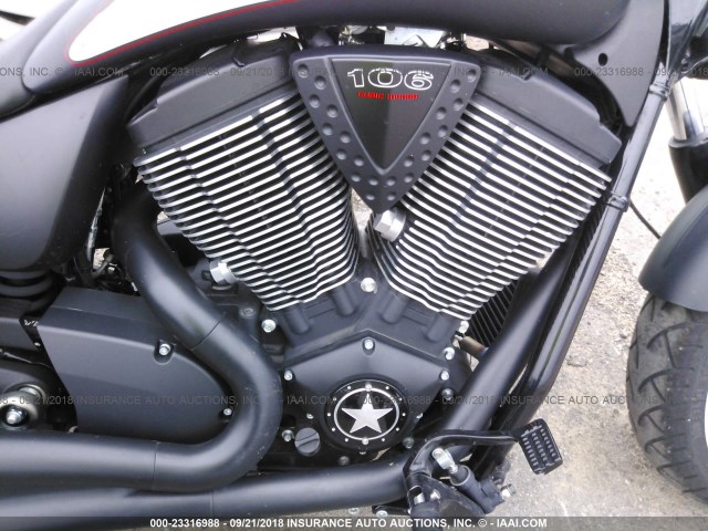 5VPWB36N1D3022104 - 2013 VICTORY MOTORCYCLES HIGH-BALL Schwarz Foto 8