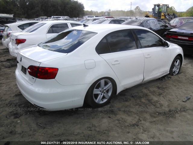 3VWLL7AJ5CM361727 - 2012 VOLKSWAGEN JETTA TDI WHITE photo 4