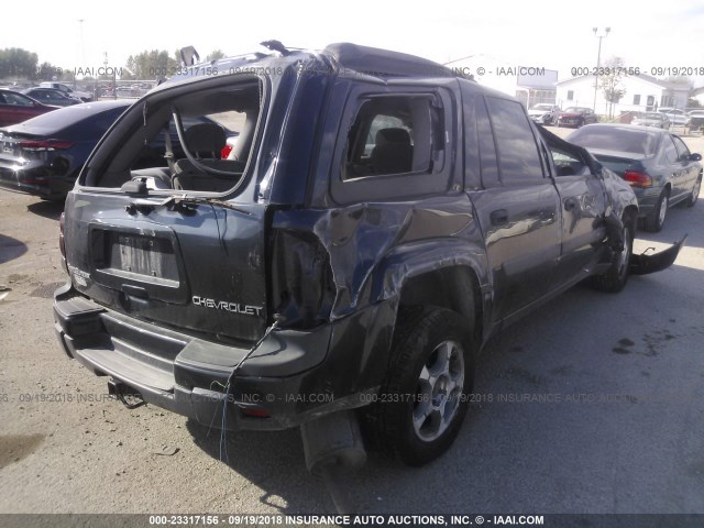 1GNET16SX46113296 - 2004 CHEVROLET TRAILBLAZER EXT LS/EXT LT GRAY photo 4