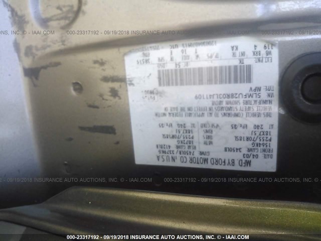 5LMFU28R03LJ41109 - 2003 LINCOLN NAVIGATOR GRAY photo 9