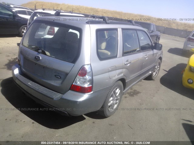 JF1SG67657H710109 - 2007 SUBARU FORESTER 2.5X LL BEAN SILVER photo 4