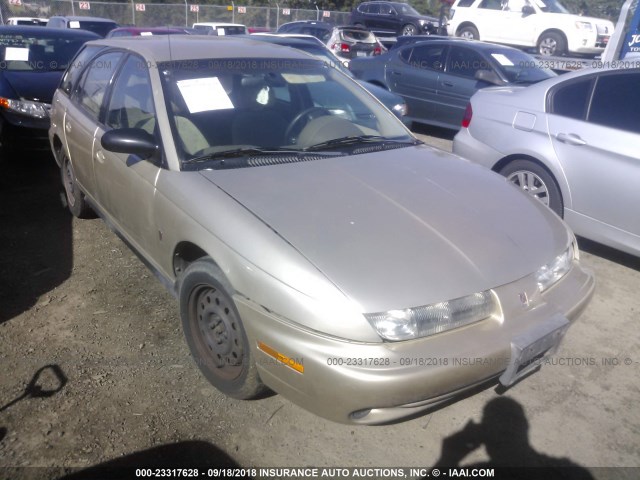 1G8ZK8272WZ189422 - 1998 SATURN SW2 GOLD photo 1
