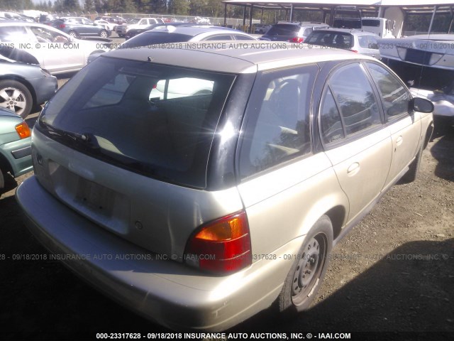 1G8ZK8272WZ189422 - 1998 SATURN SW2 GOLD photo 4