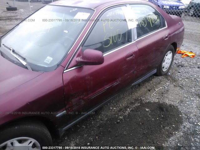 1HGCD5632SA053779 - 1995 HONDA ACCORD LX/EX RED photo 6