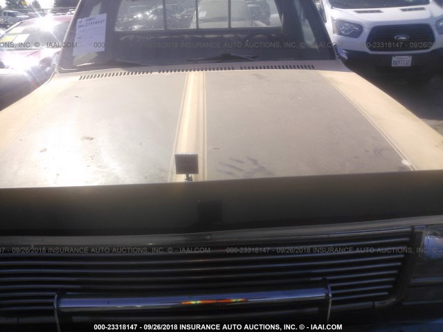 TKR247Z511988 - 1977 GMC SIERRA PICKUP  BROWN photo 10