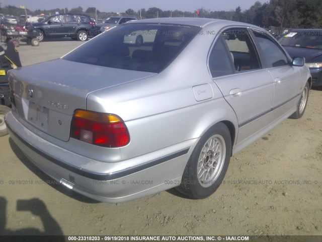 WBADM6340YGU16119 - 2000 BMW 528 I AUTOMATIC SILVER photo 4