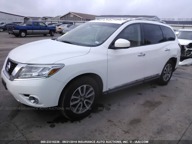 5N1AR2MM2EC600703 - 2014 NISSAN PATHFINDER S/SV/SL/PLATINUM WHITE photo 2
