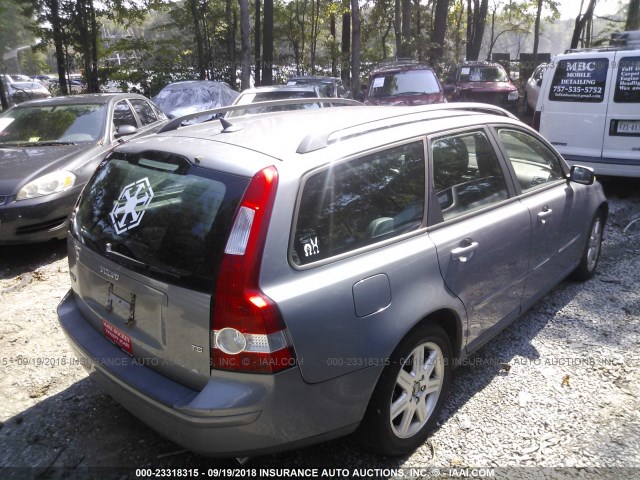 YV1MW682752052594 - 2005 VOLVO V50 T5 SILVER photo 4