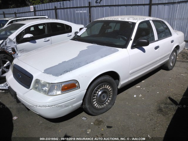 2FAFP71WX2X114258 - 2002 FORD CROWN VICTORIA POLICE INTERCEPTOR WHITE photo 2