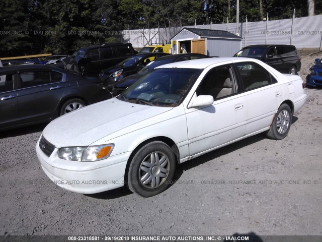 4T1BG22K3YU938945 - 2000 TOYOTA CAMRY CE/LE/XLE 白色 照片 2