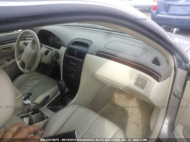 2T1CF22P3XC257459 - 1999 TOYOTA CAMRY SOLARA SE/SLE ბეჟი ფოტო 5