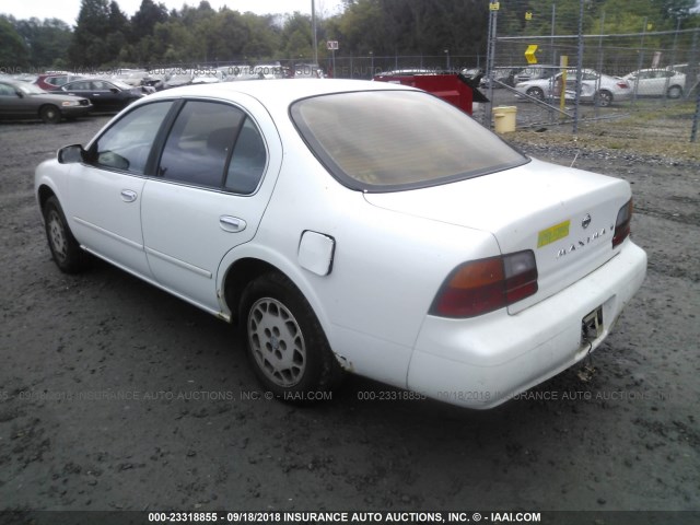 JN1CA21D2ST657412 - 1995 NISSAN MAXIMA GLE/GXE/SE WHITE photo 3