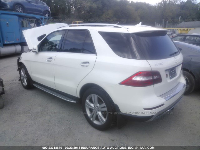 4JGDA5HB8FA480109 - 2015 MERCEDES-BENZ ML 350 4MATIC WHITE photo 3