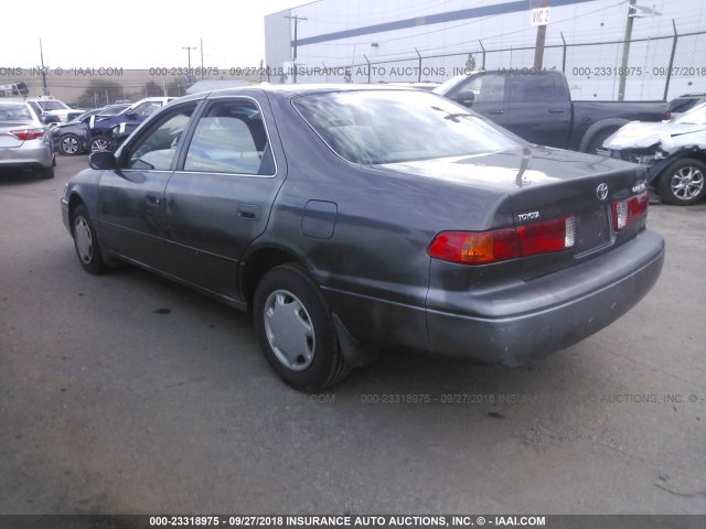 4T1BG22K5YU992201 - 2000 TOYOTA CAMRY CE/LE/XLE 灰色 照片 3