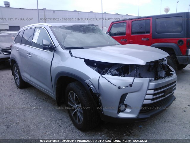 5TDKZRFH1JS534607 - 2018 TOYOTA HIGHLANDER SE/XLE SILVER photo 1