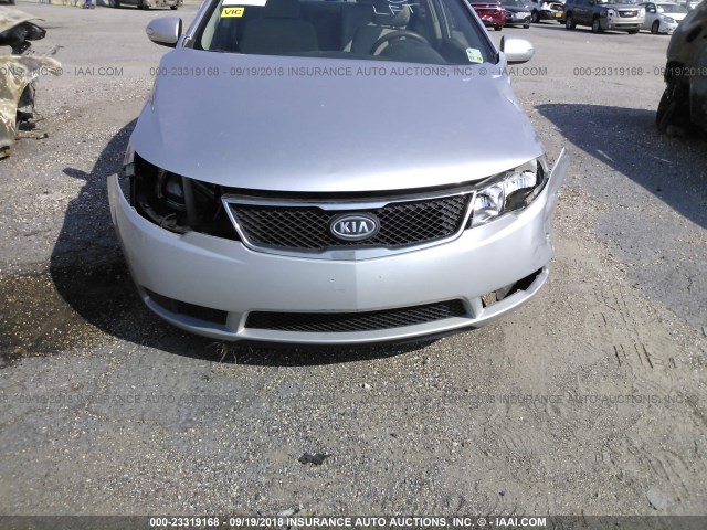 KNAFU4A23A5271710 - 2010 KIA FORTE EX SILVER photo 6