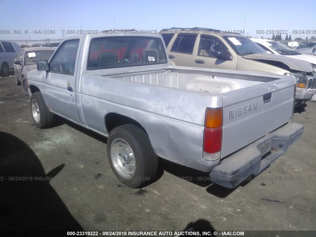 1N6SD11S1PC339374 - 1993 NISSAN TRUCK SHORT WHEELBASE SILVER photo 3