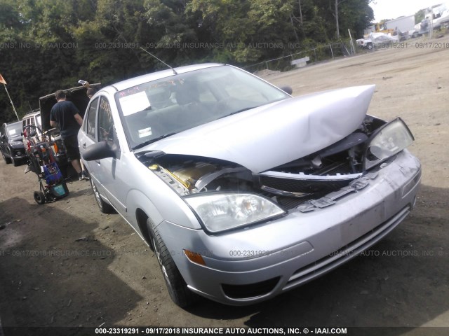 1FAFP34N17W251040 - 2007 FORD FOCUS ZX4/S/SE/SES SILVER photo 1