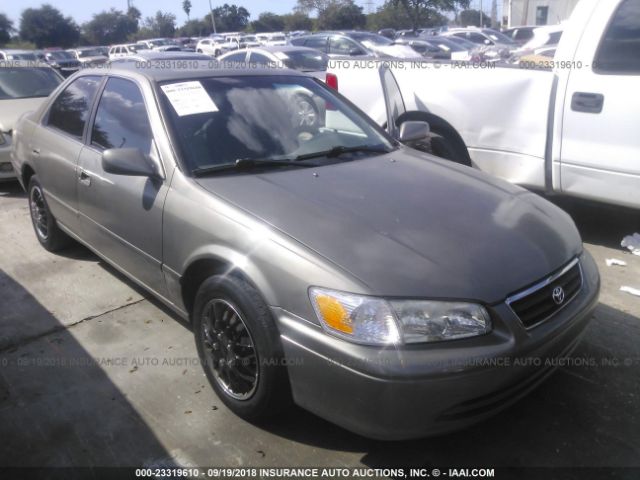 4T1BG22K1YU013385 - 2000 TOYOTA CAMRY CE/LE/XLE 灰色 照片 1