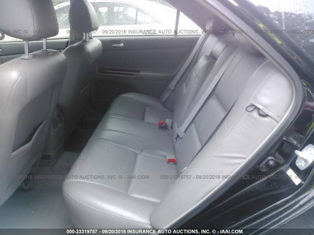 4T1BF30K23U049090 - 2003 TOYOTA CAMRY LE/XLE/SE BLACK photo 8