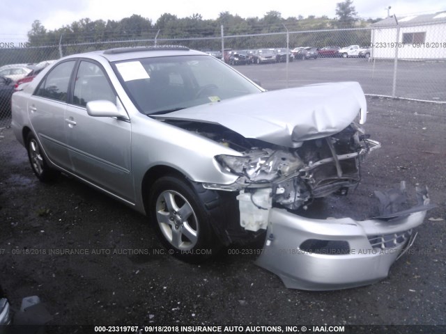 JTDBE32K853029603 - 2005 TOYOTA CAMRY LE/XLE/SE Күміс фото 1