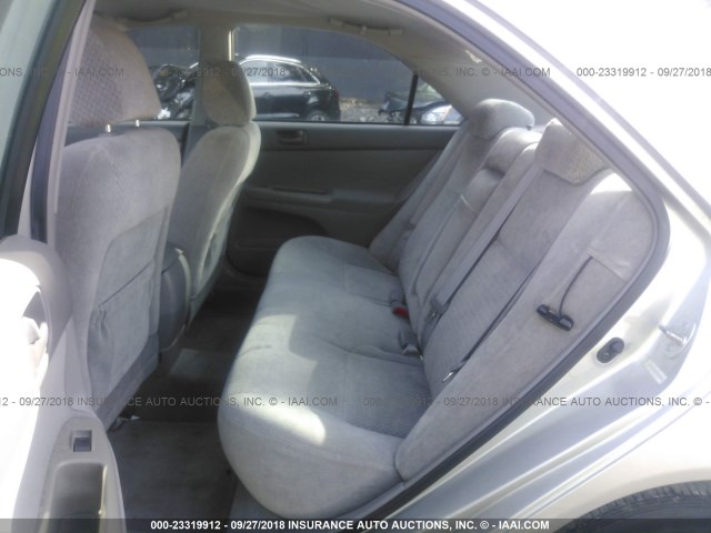 4T1BE32KX4U798866 - 2004 TOYOTA CAMRY LE/XLE/SE Күміс фото 8