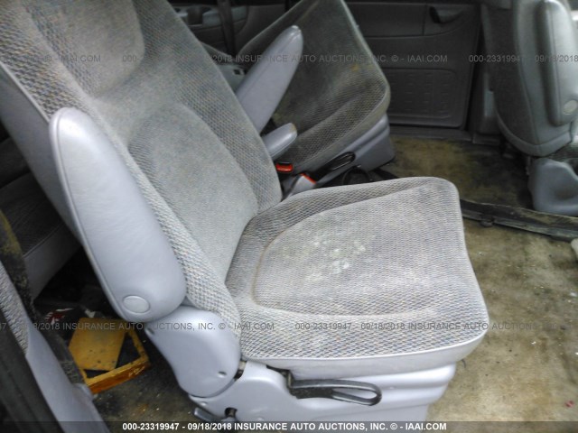 2B4GP44R4VR138600 - 1997 DODGE GRAND CARAVAN SE/SPORT GRAY photo 8