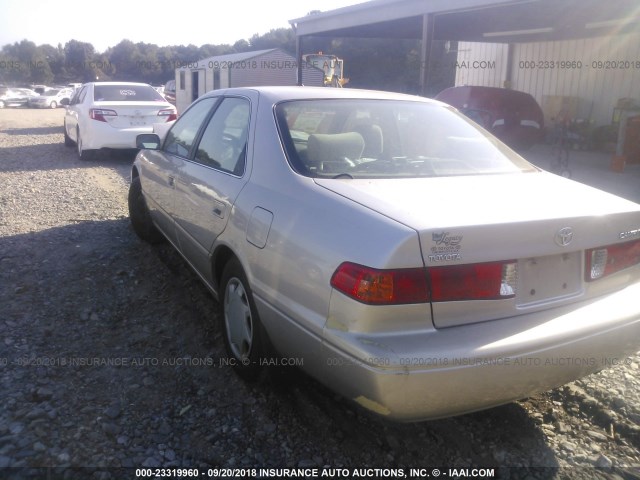 4T1BG22K6YU976475 - 2000 TOYOTA CAMRY CE/LE/XLE 香槟色 照片 3